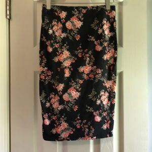 Hi waisted pencil skirt